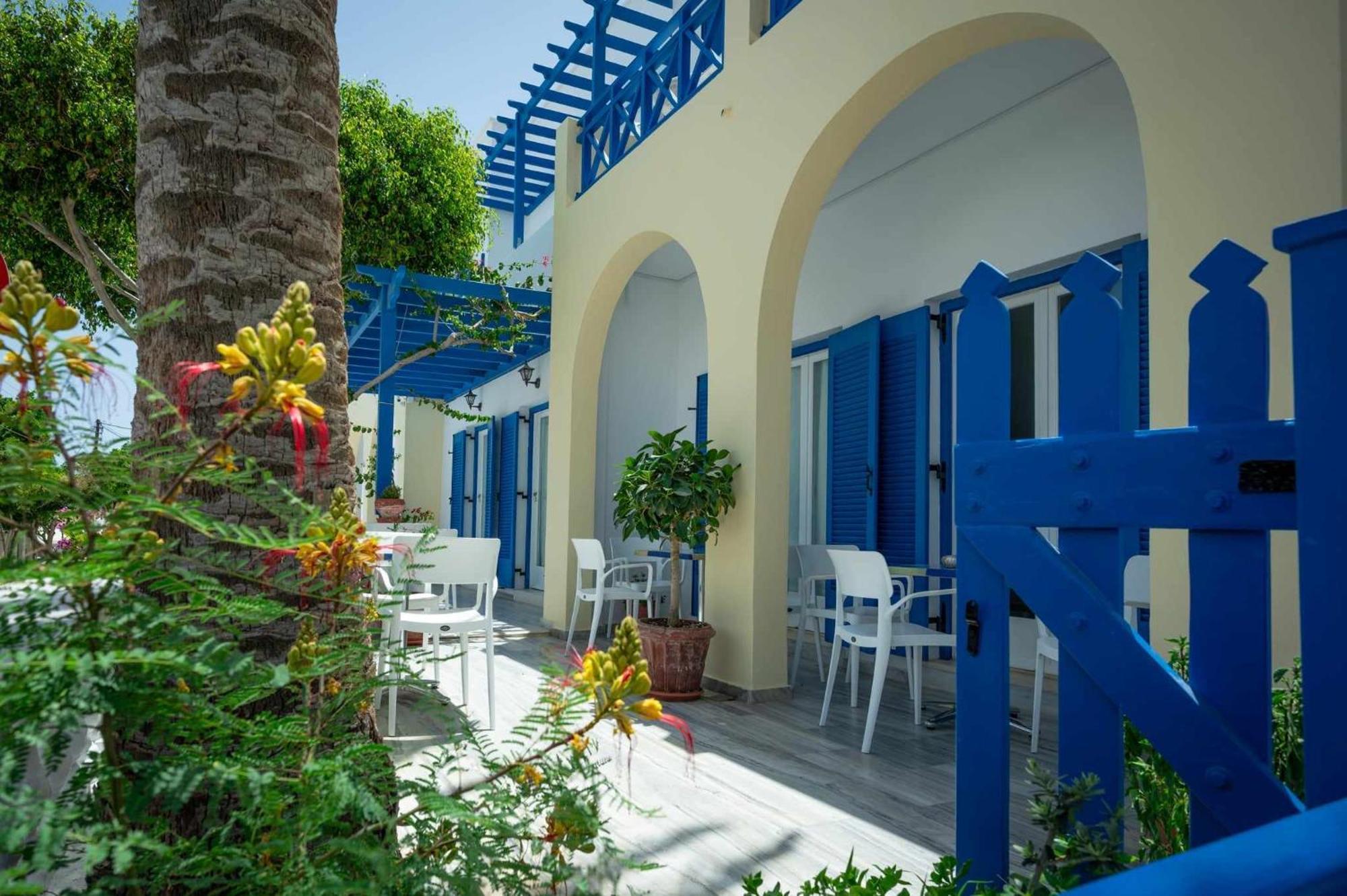Karidis Hotel Kamári Exterior foto