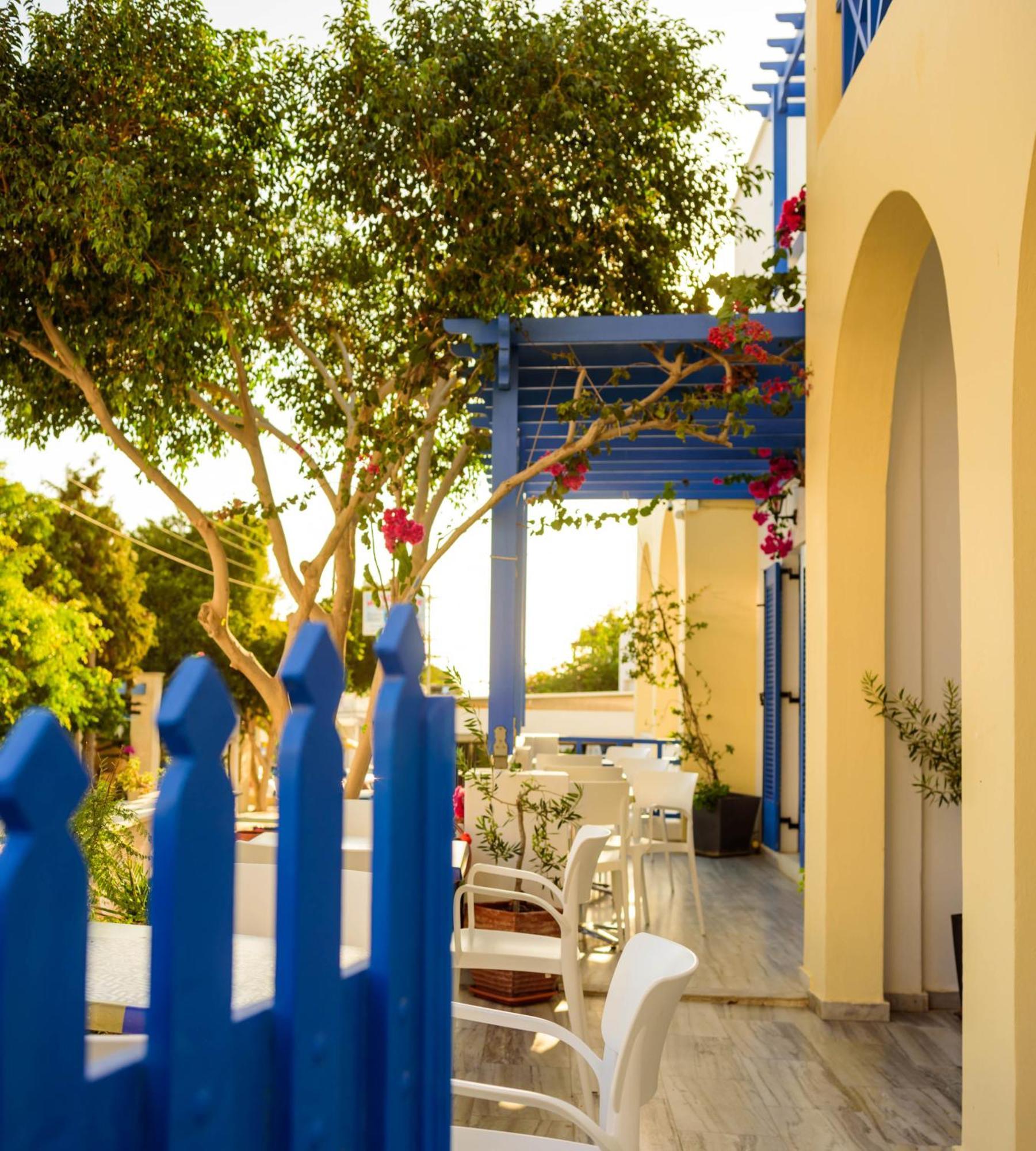 Karidis Hotel Kamári Exterior foto